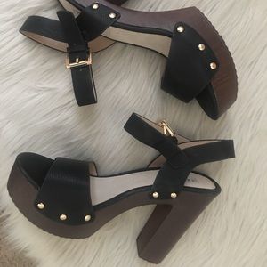 FashionNova Chunky platform heels